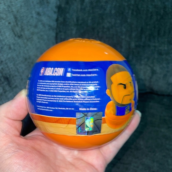 NBA Set Of 3 Jumbo Squeezy Surprise! Giant 5” Slo-foam Figure Sealed - Picture 3 of 4